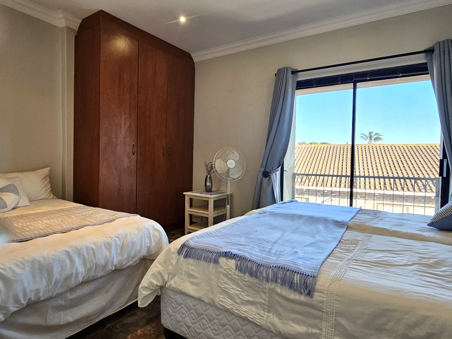 4 Bedroom Property for Sale in Wavecrest Eastern Cape